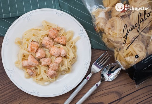 Tallarines o tagliatelle con salmón - De Rechupete