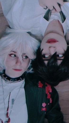 moment of reflection #danganronpa #danganronpacosplay #nagitokomaedacosplay #hajimehinatacosplay #komahina