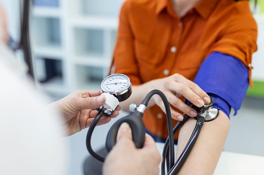 Règle 3-3-3 : la seule façon efficace de mesurer sa tension selon les cardiologues