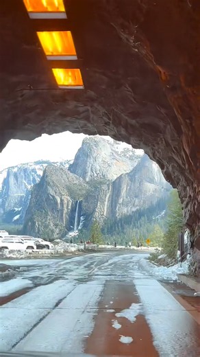 Explore the natural beauty of Yosemite National Park