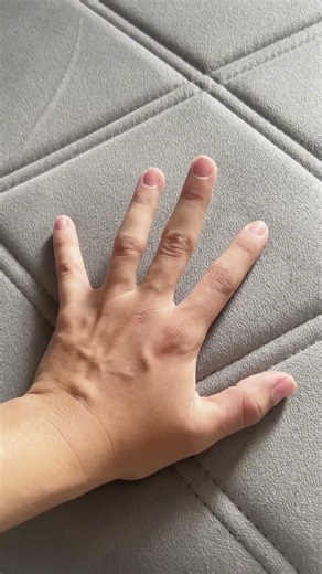 Movement of two fingers…