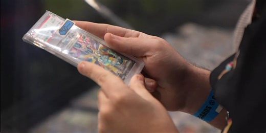 Card show in Springfield brings out devoted collectors