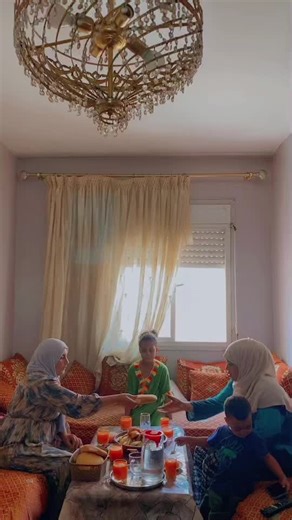 Vidéos de 🐆Samoura🦋السوسية🐆 (@badr_samira) avec Erkenci Kuş Jenerik Sözlü - Cem Öget