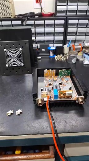 Vendo Bi -linear Voyager 777plus 02 transistores SD 1446 Funcionando perfeitamente Muito bem conservada Valor 1800 reais Só venda!! | Carlos Eduardo Polesel Santos