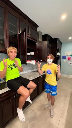 SHAVING CREAM PRANK on my BEST FRIEND!!
