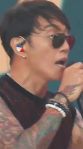 472K views · 7.6K reactions | Can you believe it has already been a year since we performed at the NYC Homecoming Concert?! What a blast to play for you all, we can’t wait to do it again!  | Journey | Facebook