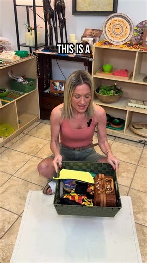 Packing a Suitcase – the Montessori way! 🧳 This classic Montessori preschool activity strengthens fine motor skills, builds the sequential mind, and supports the child’s ability to follow multi-step instructions. Perfect for Montessori moms and preschool teachers looking to bring Montessori at home or into the classroom. #montessori #montessorimom #montessoriathome #preschoolteacher #preschoolactivities #toddleractivities #montessoritoddler #toddlermom | Montessori Miss Emily