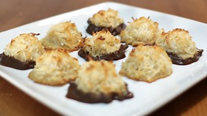 How to make coconut macaroons | Easy coconut macaroons recipe | Gluten free cookie
