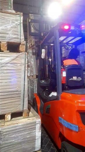 Forklift Maneuvering Space #education #forklift #factory #warehouse #operator