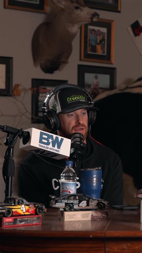 2.8K views · 44 reactions | New episode of Crossroads Podcast is out now! ️: Jeb talks about the Martinsville incident here. Full episode here! https://open.spotify.com/episode/1mnvLZui9it9RT0YxoW9KW?si=QL9uBPWgQmm8NEYP1TC1kQ | Crossroads with the Burtons | Facebook