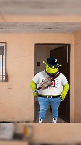Se me arruinaron los negocios viejones | Compa Shrek