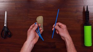 5.5M views · 23K reactions | Como hacer flores con globos. Curso de Globoflexia https://teespring.com/globoflexia-segun-gustavogg Tienda: https://amzn.to/3ijp01o Deformacion y distorsion de globos, Globoflexia y figuras con globos con gustavo gg | Gustavo gg | Facebook