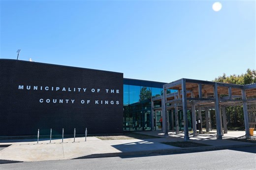 Lake George wildfire forces hundreds of residents from homes