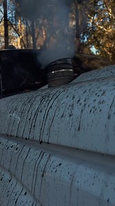 Compound turbo 6.7 Powerstroke sounds rowdy 😳 —— Follow us @dieseltrucking for more! 📦 Visit www.dieseltrucking.co to shop Tag the owner #dieseltrucking | DieselTrucking