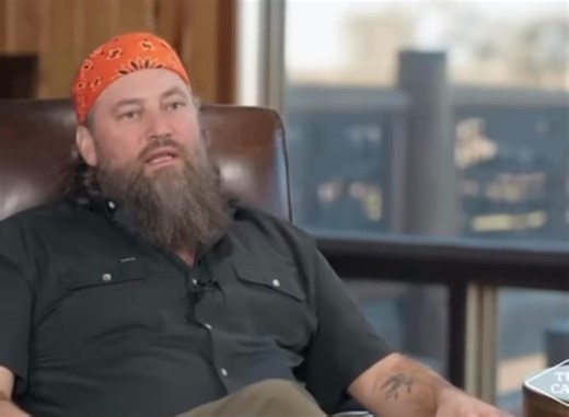 1.4M views · 41K reactions | Willie Robertson telling a story about his dad Phil Robertson and how he was not too fond of the Hollywood producer. | Bryan Jordan | Facebook