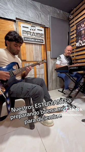 Música Parrandera: Celebrando Diciembre con Ritmos Tropicales