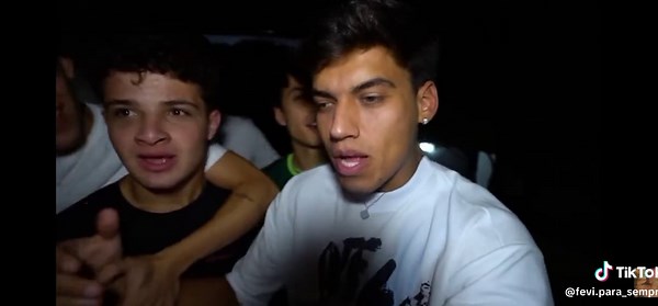 @Fefee ⭐️ @Vini Marioto FEVI agente viu Vini que vc tentoukk muito fofinhoss ❤️ #fyyyyyy✨