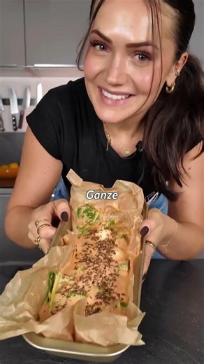 Homemade high-protein bread?!🤭#proteinbread #lowcaloriebread #breadforweightloss #weightlossbread...