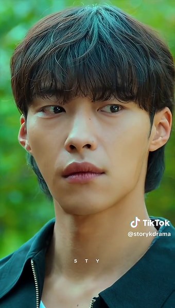 Plankton Jiwa yang Bersedih: K-Drama Mask with Mr. Plankton