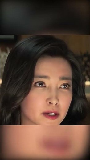 Megalodon Bites The Glass Scene | The Meg (2018) #Shorts