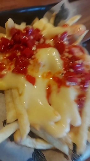 have u tried this ? 😁🔥🤧 LOVE IT #aboutyesterday #roccomamas #hotfood #comfortfood #janicejademanilall #rainyday #chilli #yummy