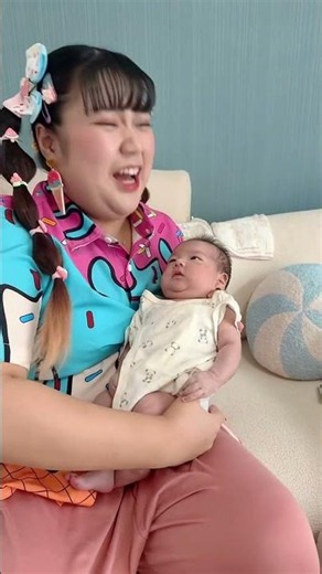 病院で教わったげっぷ伝授中へっこきベイビー👼🏻‪💨赤ちゃんbaby赤ちゃんのいる生活げっぷ赤ちゃんのいる暮らし