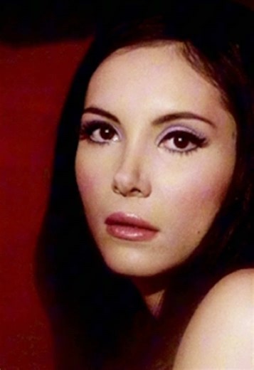 #red #moodboard #gif #pinterest #polkadot