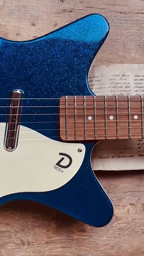 The sparkle says it all✨💙@estudio54santiago DANELECTRO “59M NOS Metalflake 60th Anniversary Blue Metalflake” 2,88KG😎👀☀️ | Danelectro Guitars
