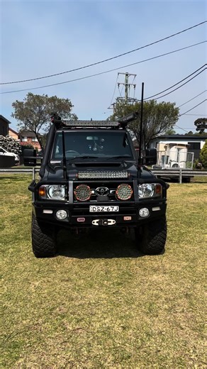 Toyota Land Cruiser 79 Series Offroad Exploration in Australia