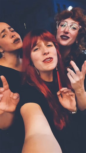 New song out now 💋 | Rainbow Girls