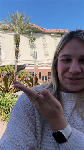 The upside down building on idrive! 🤪🪄 #wonderworks #idrive @Colonial Cheer✨