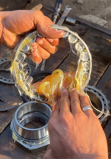 Expert Greasing Process for Truck Wheel Bearings