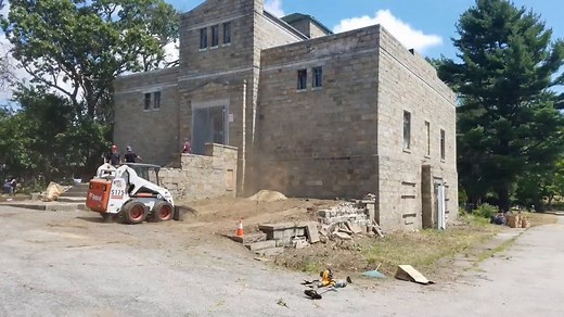Cranston residents clean up abandoned mausoleum