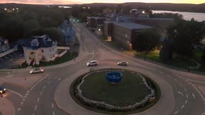 ✨ Blue Circle, the art installation at the Victoria Circle Roundabout, was lit for the first time last week. ✨ The new artwork downtown represents the Saint John River and features two large semi-circles – one for the north and south sides of the city. Blue Circle is just one of many public art pieces on display here in Fredericton that demonstrate the City’s commitment to making culture both visible and tangible for our residents. Click here for more information and a guide to the city’s public