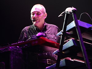 The Stranglers’ Dave Greenfield dies at 71 of coronavirus complications