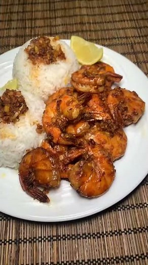 Hawaiian Garlic Shrimp (Giovanni’s shrimp truck inspired)