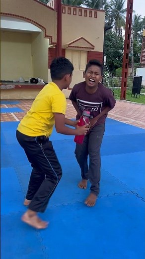 Everyday Objects as Weapons! 🪶🧴 | Martial Arts Self-Defense Trick