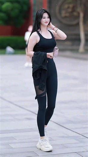 Beautiful CHINESE girls street 【Fashion】 very stylish 🥀 #fashiontrends