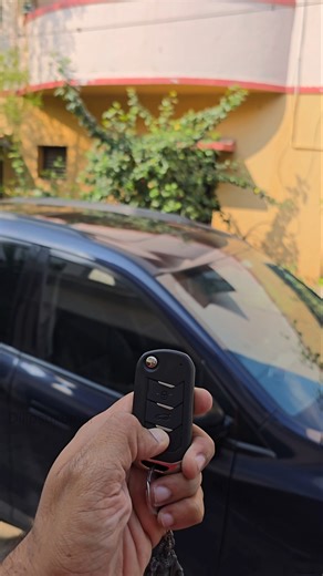 Sunroof Auto-close in Mahindra cars