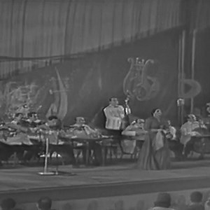 لسه فاكر قلبى يديلك أمان ولا فاكر كلمه حاتعيد الى كان ولا نظره توصل الشوق والحنان لسه فاكر كان زمان 💔😔 | Umm Kulthum