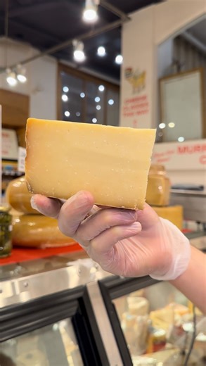 Cheers to cheddar and savory, snackable pairings! Here’s our favorite way to enjoy a robust cheddar this season—with hearty accompaniments (and a cold beer). | Murray's Cheese