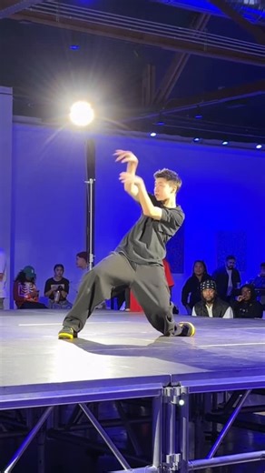 Poppin’ Sean on Instagram: "Double Or Nothing Popping Top 8 round. Advanced to Top 4 🦾 @doubleornothing.don #oakland #popping #poppingdance #freestyle #battle #animation #dancer #califórnia #sbk"