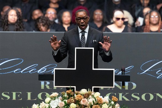 Isiah Thomas attends Jesse Jackson memorial, honors 'five presidents'