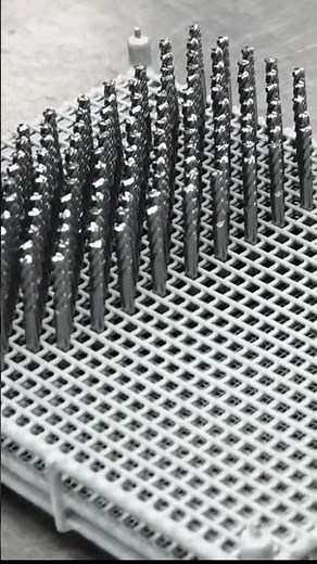 Hongfeng VAC Vacuum PVD Coating Machine Vacuum TiN Deposition Machine for TiAlN Cutting Tools