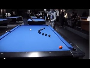 Trick-Billardspieler Florian Kohler | Euromaxx