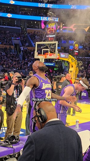 LeBron's chalk toss. Lakers-Clippers. #lebronjames #chalktoss #lakers #nba #basketball | Michael Morales