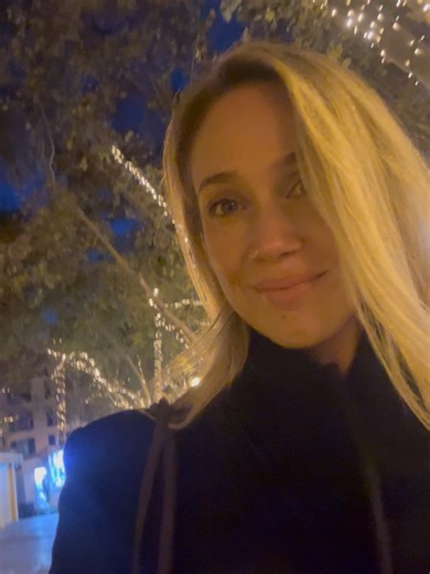 Anke on Instagram: "No filter but … 50 shades of me - well, more or less 😂🫶 Thanks for watching, sharing thoughts, love & vibes 🤍 Happy weekend 💫🌟⭐️✨💛 #50shadesofme #notsoserious #colours #coloursoflife #modelwork #lovemyjob #model #modelstuttgart #modelalltag #memories #art #artme"