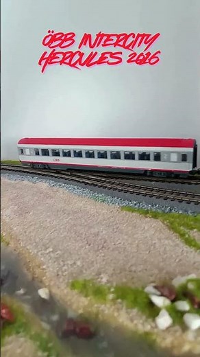 Mini Power! OBB Hercules Blasts Through Tunnel in H0 Scale 🚄💨