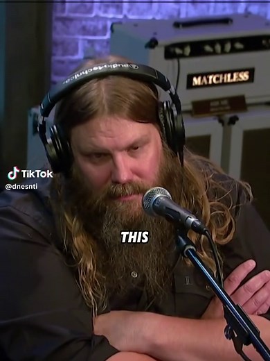 Chris Stapleton Sings National Anthem at Super Bowl 2024