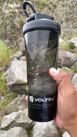 🎉 Shaker bottle? Nah — this is a PROTEIN PARTY in a cup 🌀 The VOLTRX Vortex Bottle isn’t just mixing... it’s putting on a show 🔥💪 Just tap the button and boom — 💫 Swirl city 💯 Zero clumps ✨ All gains Warning: You might stare at the vortex for way too long 😏 #waterbottle #waterbottles #viralwaterbottle #smartwaterbottle #waterbottlereview #insulatedwaterbottle #waterpik #bestwaterbottle #30ozwaterbottle #boostsmartwaterbottle #VOLTRXVortex #ProteinWhirlwind #SmoothAF #GymTok #TikTokFinds #